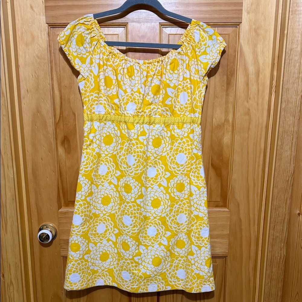 Yellow & White Floral Cottagecore Babydoll Dress with Ribbon Trim, Size Small.